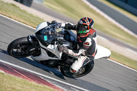 donington-no-limits-trackday;donington-park-photographs;donington-trackday-photographs;no-limits-trackdays;peter-wileman-photography;trackday-digital-images;trackday-photos